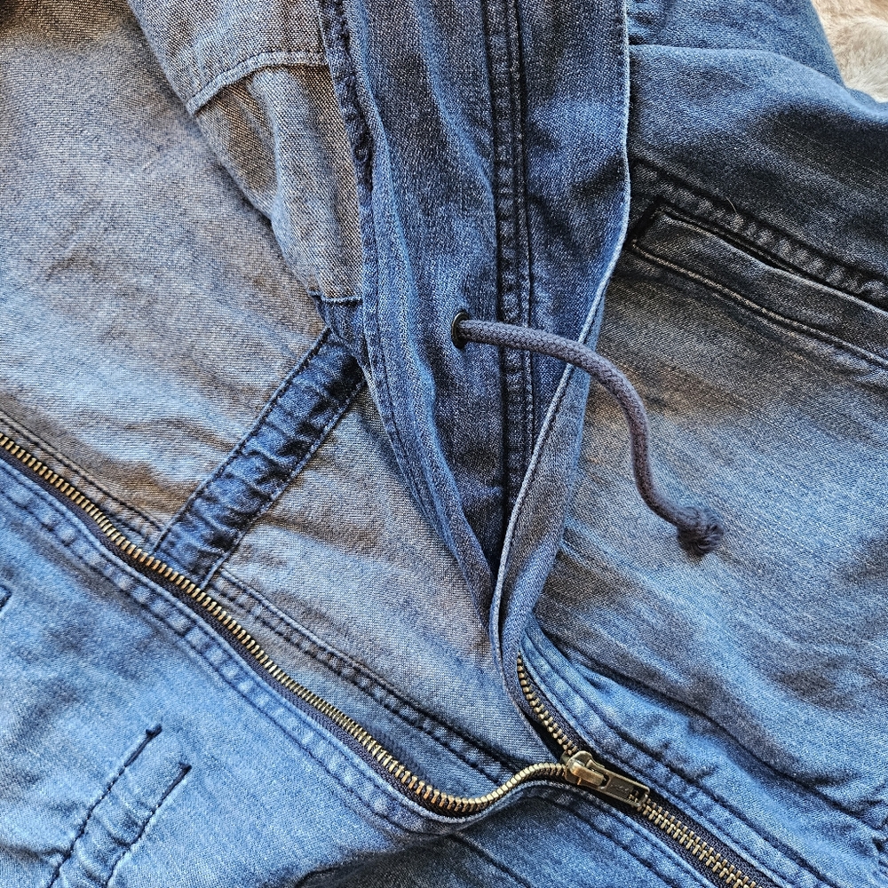 Gap Extra-Large Jean Jacket With Drawstring Waist - image 5